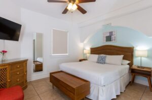 A guestroom at a Key West hotel near bars with great happy hour savings.